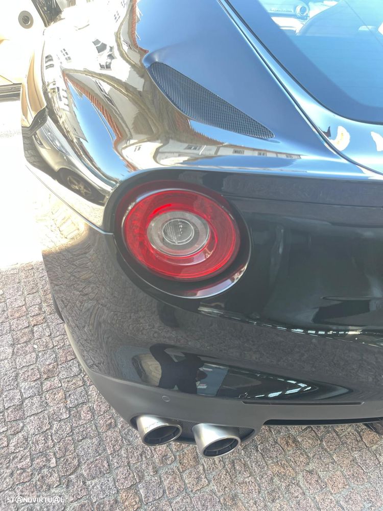Ferrari F12 Berlinetta Hele - 14