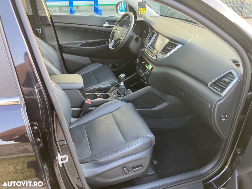 Hyundai Tucson 2.0 CRDI 4WD Premium - 17