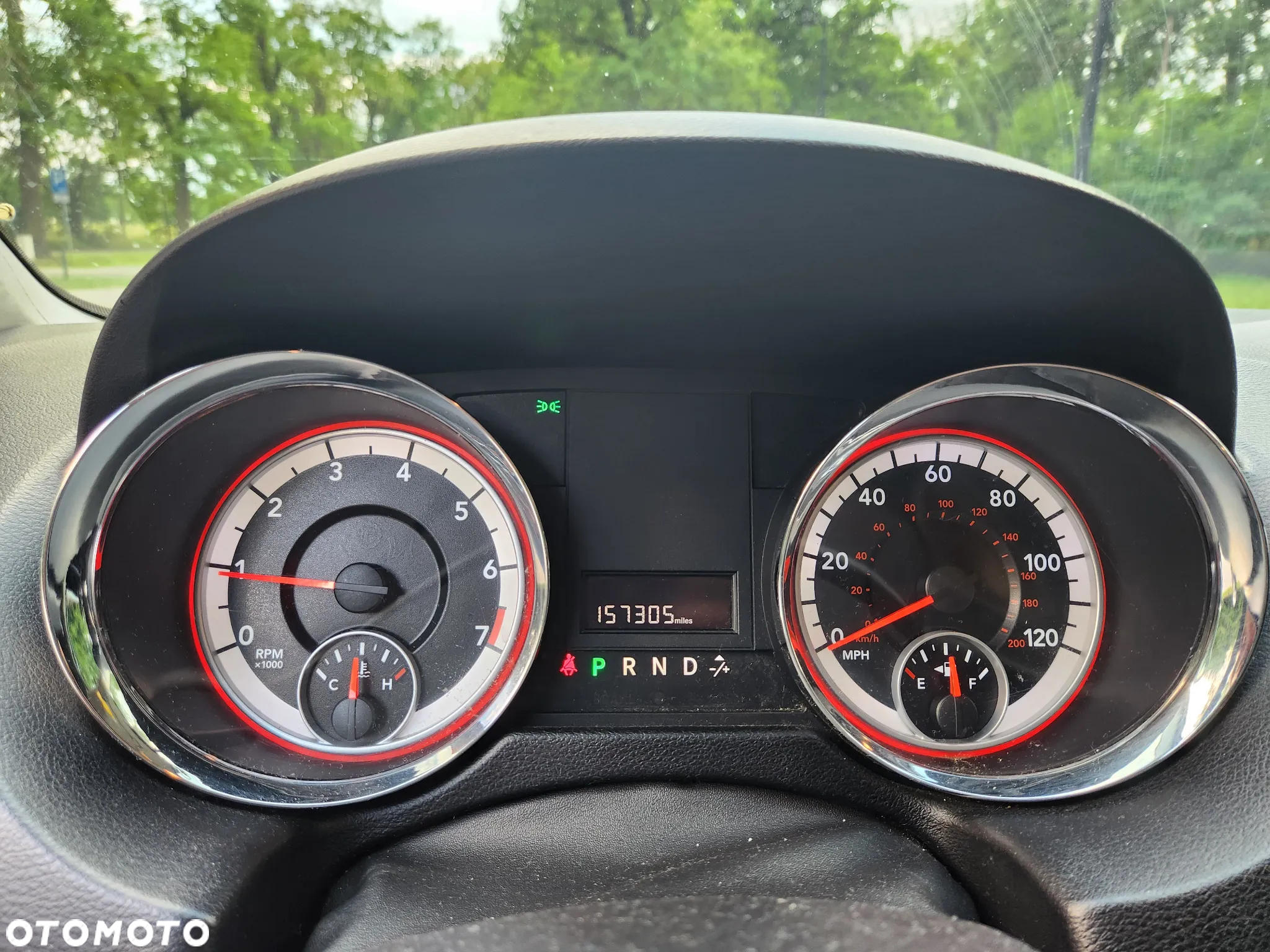 Dodge Grand Caravan - 8