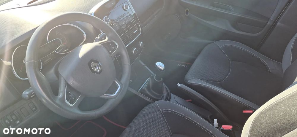Renault Clio TCe 90 Limited - 9