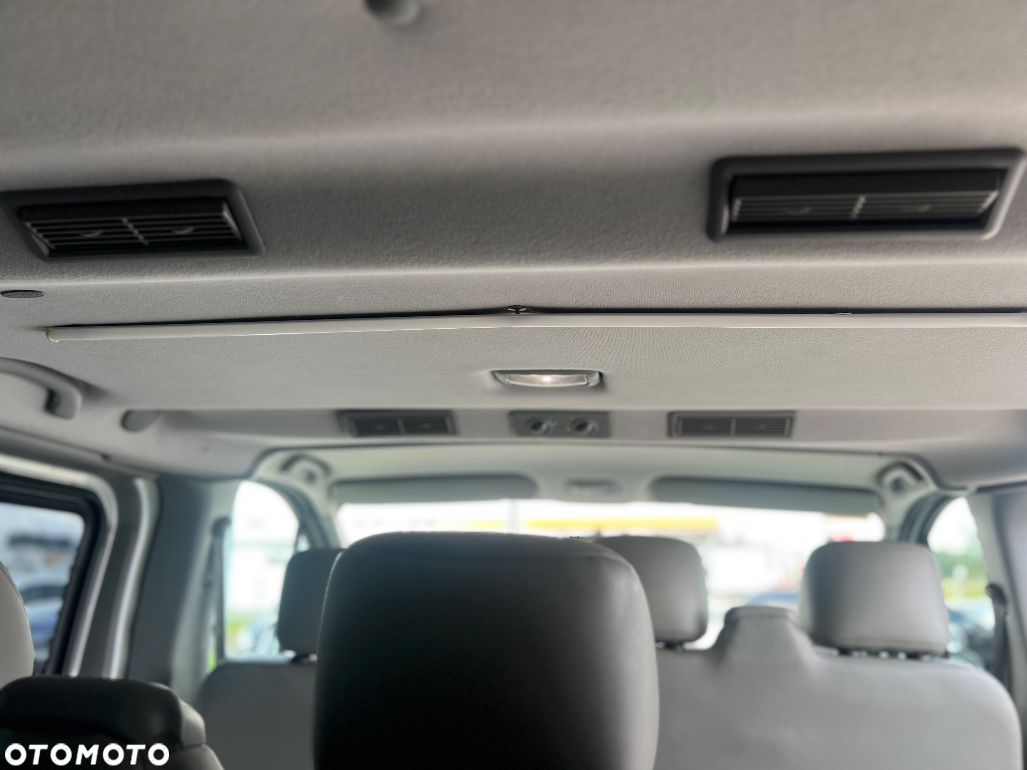 Opel Vivaro L2H1 2.9t - 18