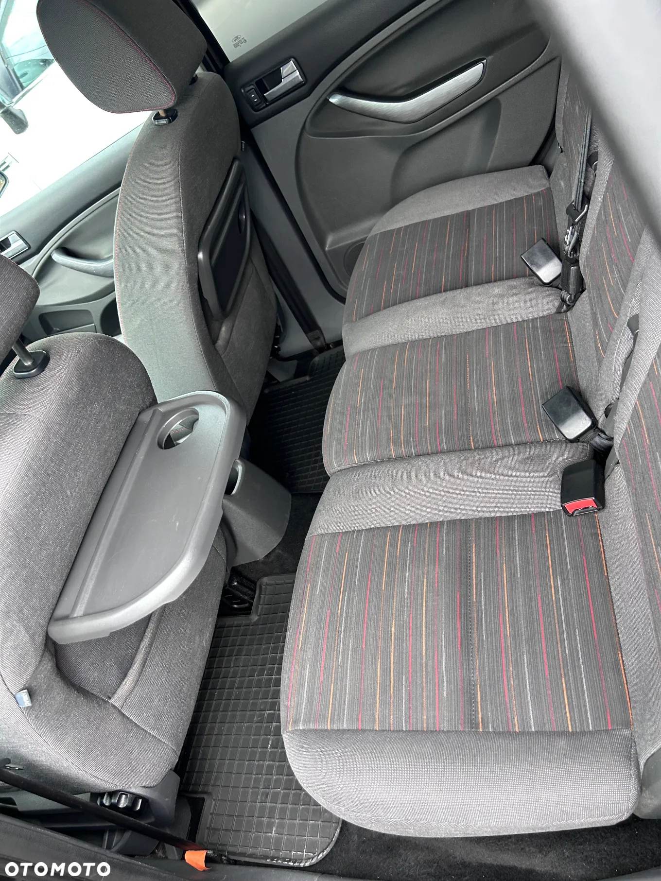 Ford C-MAX 1.8 Titanium - 11
