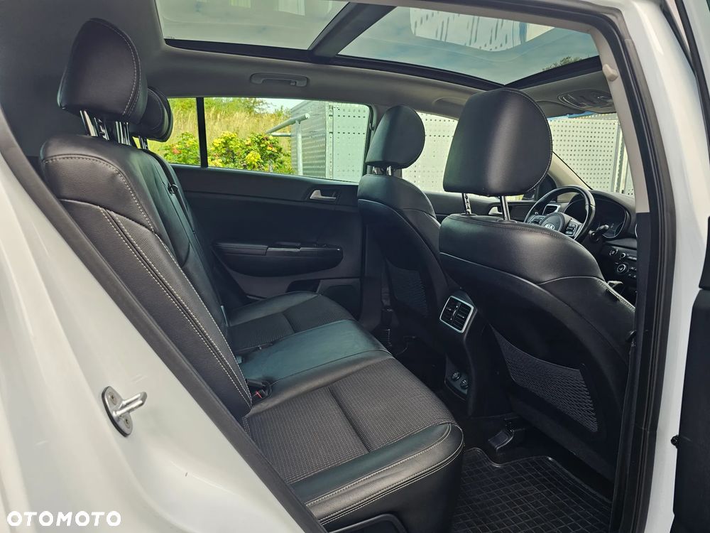Kia Sportage 2.0 CRDI 2WD Attract - 16