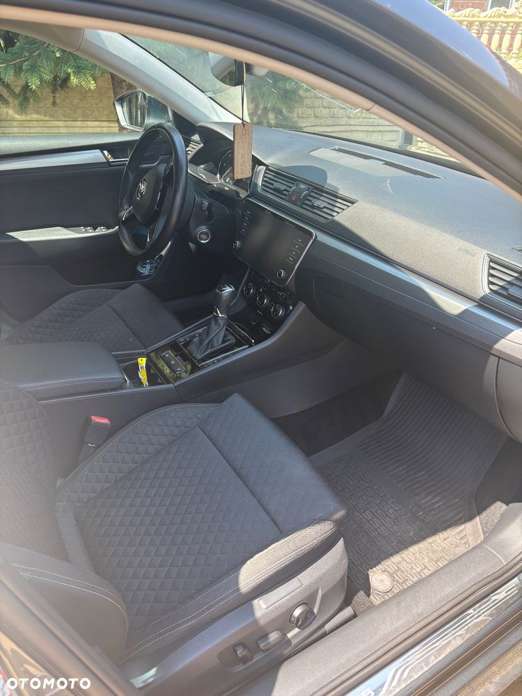Skoda Superb 2.0 TDI Style DSG - 7