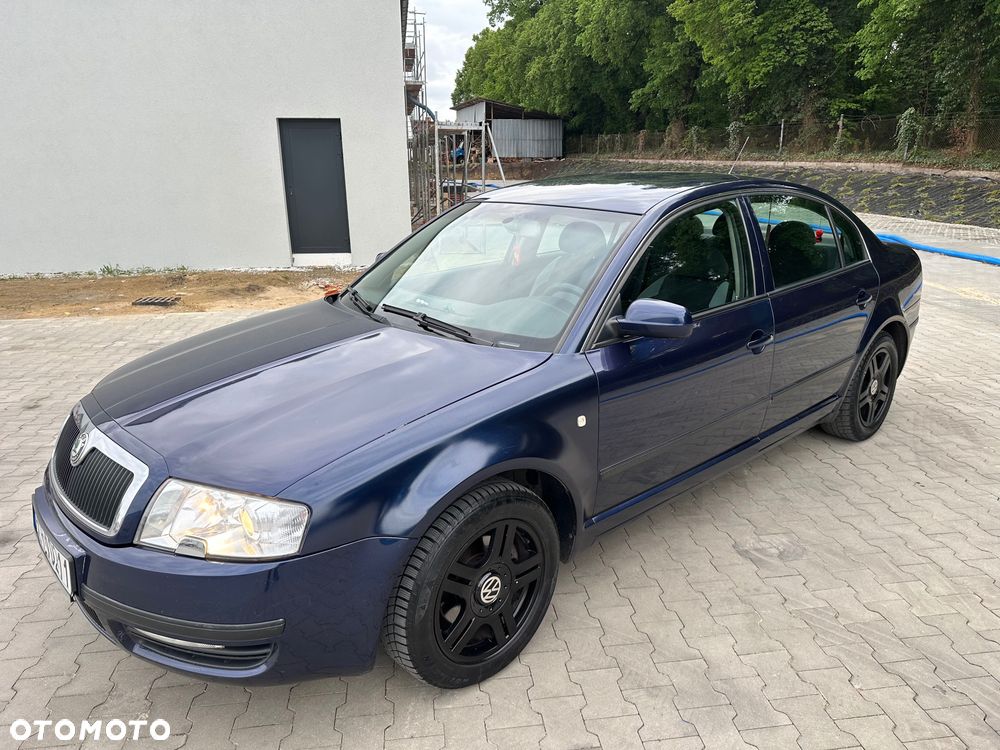 Skoda Superb - 1
