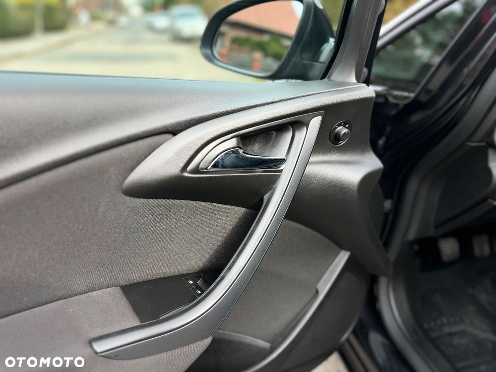 Opel Astra 1.4 T Enjoy EU6 - 28