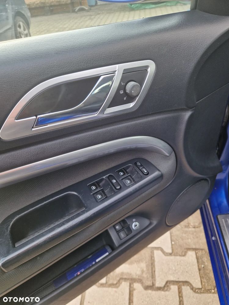 Skoda Superb 2.0 TDI DPF Elegance - 9