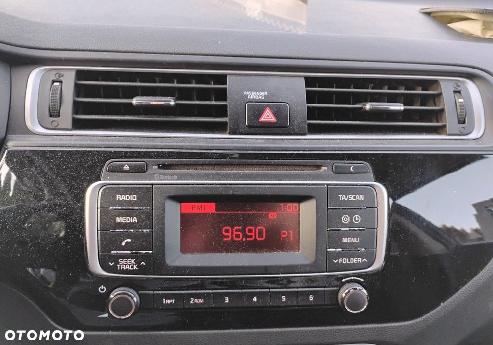 Kia Rio - 13