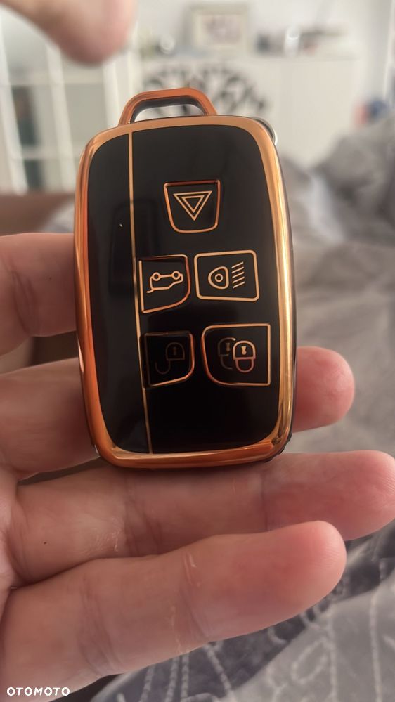 Land Rover Range Rover Evoque - 16