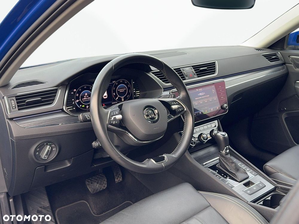 Skoda Superb 2.0 TDI SCR Style DSG - 9