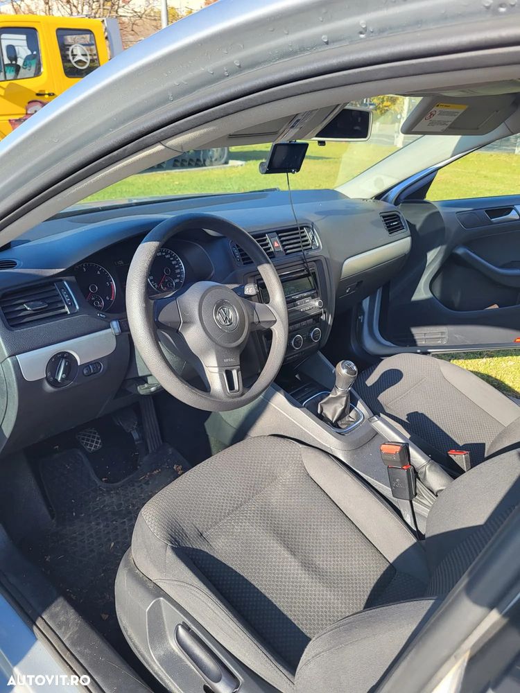 Volkswagen Jetta 1.6 TDI CR DPF Comfortline - 8