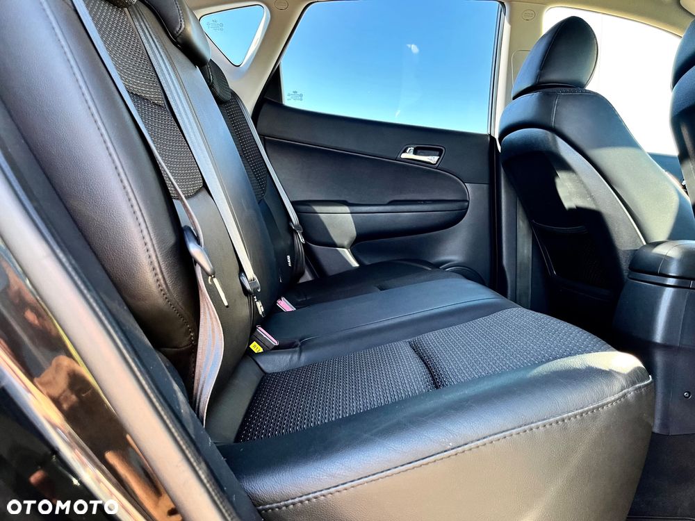 Hyundai i30 1.6 Premium - 13