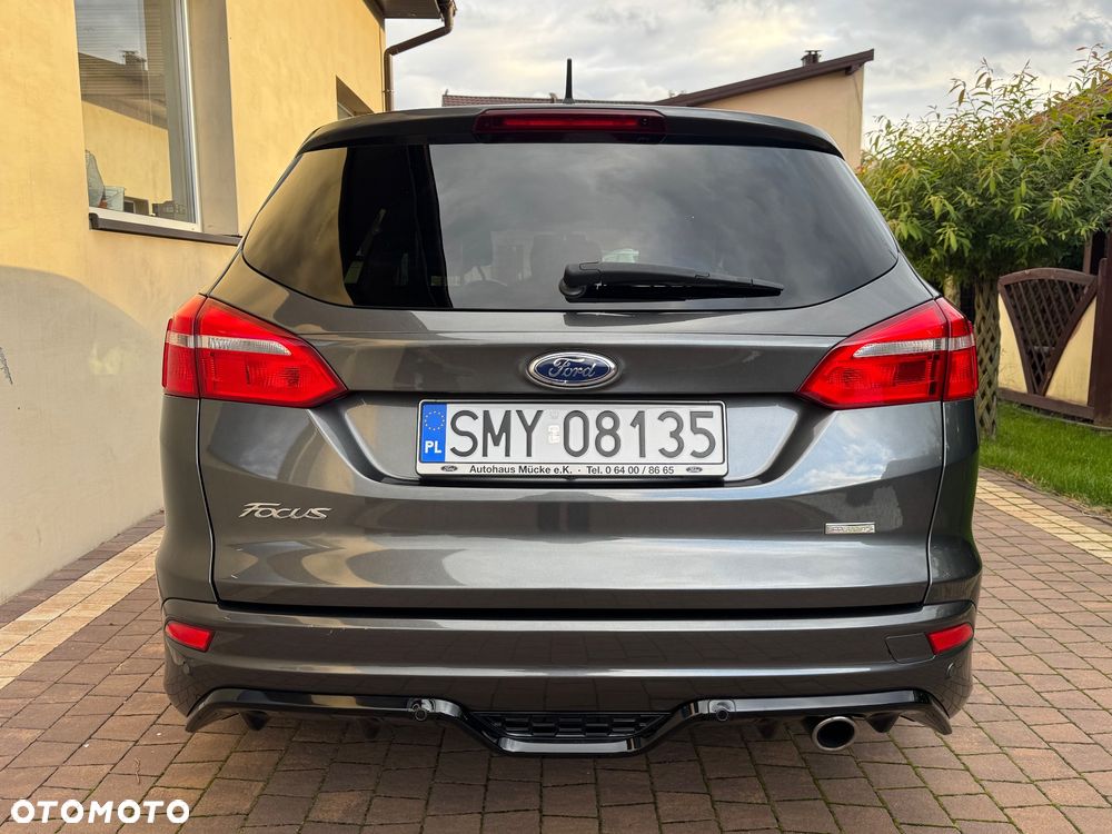 Ford Focus 1.5 EcoBoost ST-Line - 6
