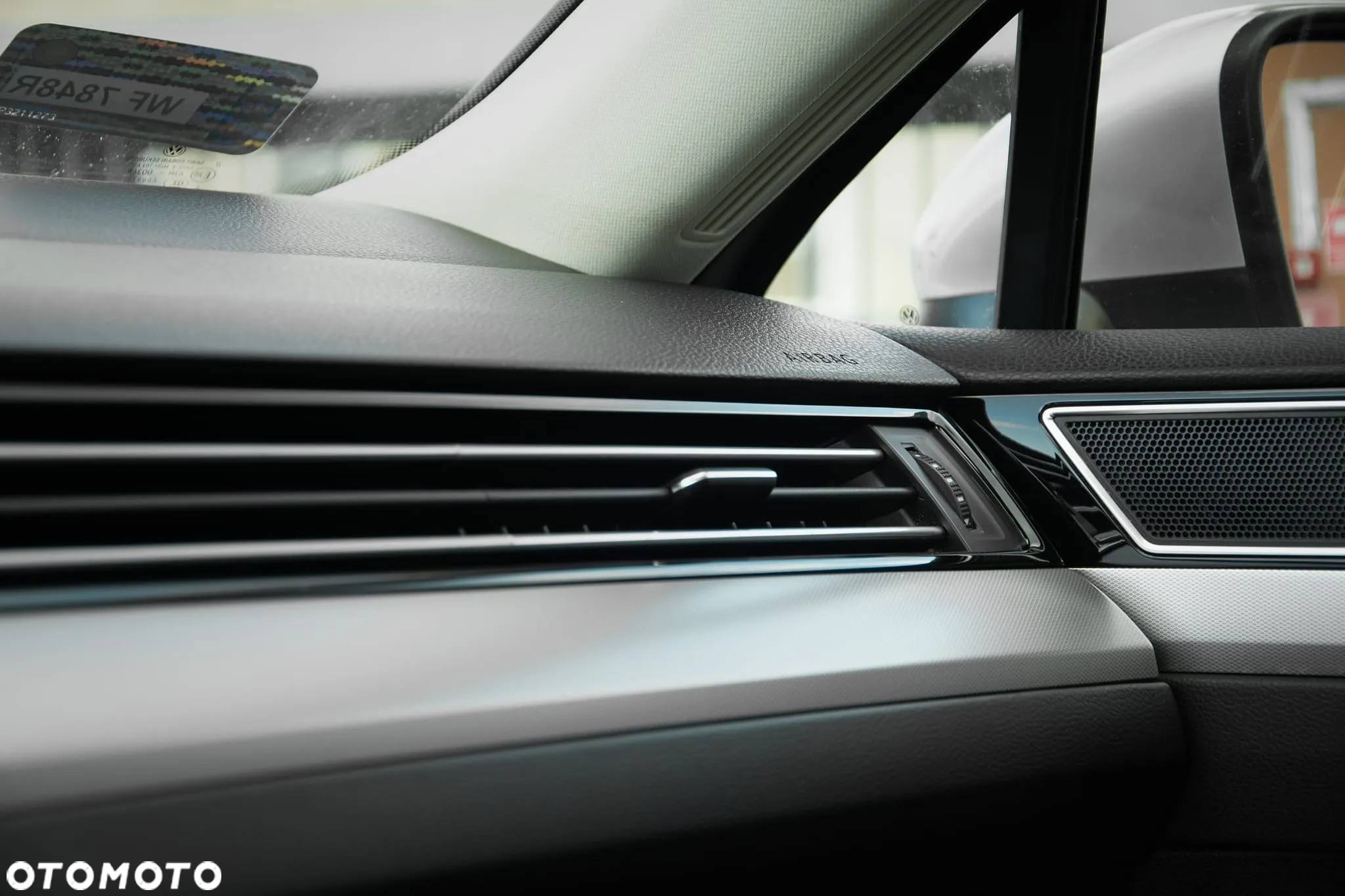 Volkswagen Passat 2.0 TDI BMT Comfortline - 29