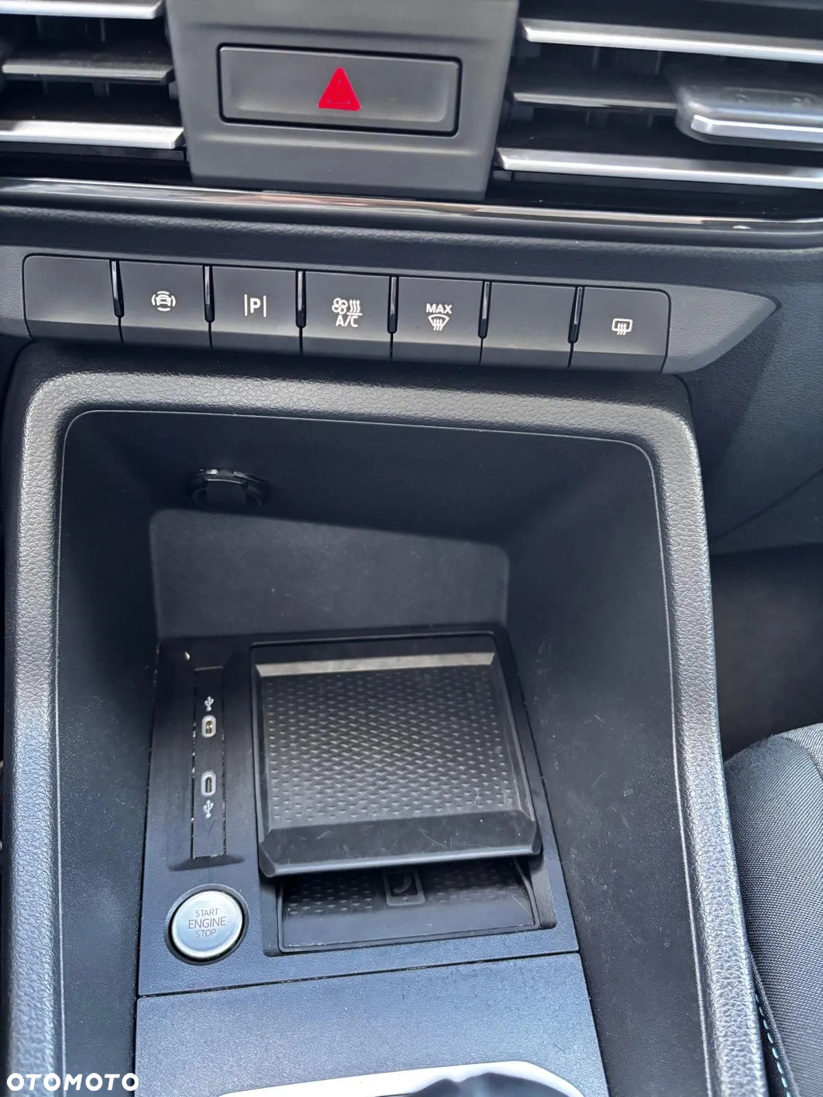 Ford Tourneo Connect Grand 2.0 EcoBlue Active - 33