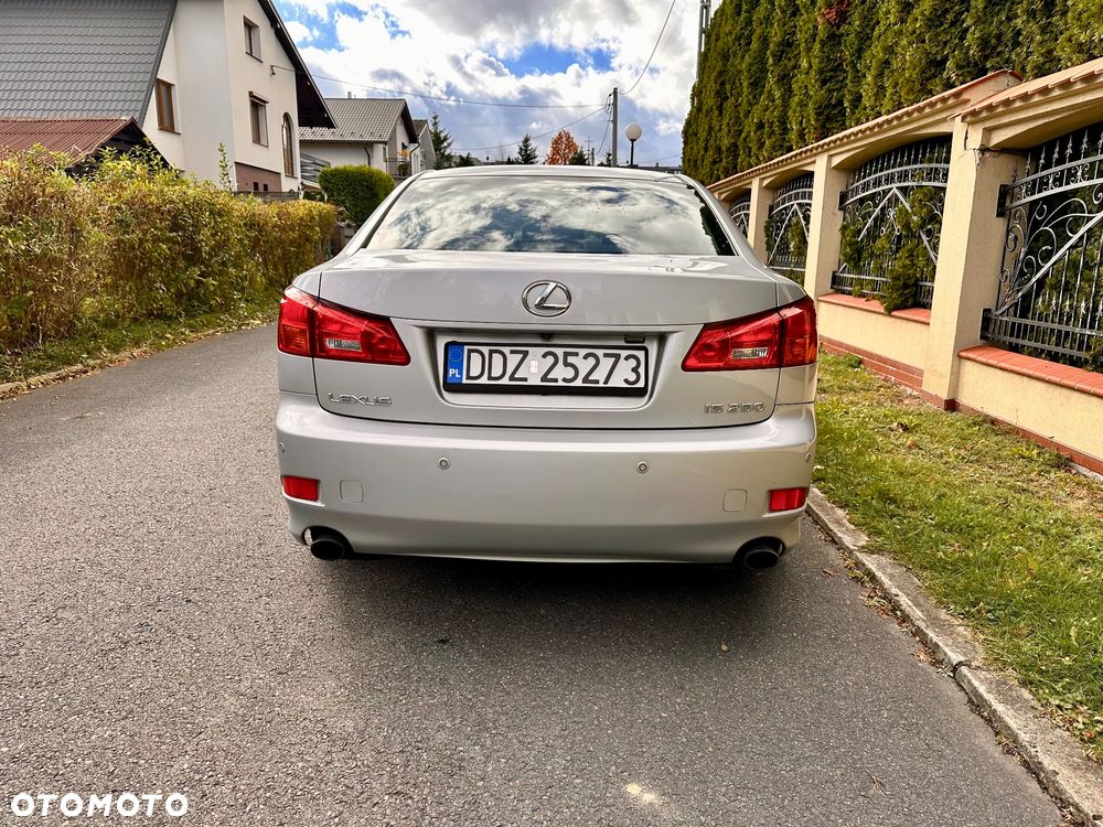 Lexus IS 250 Prestige - 4