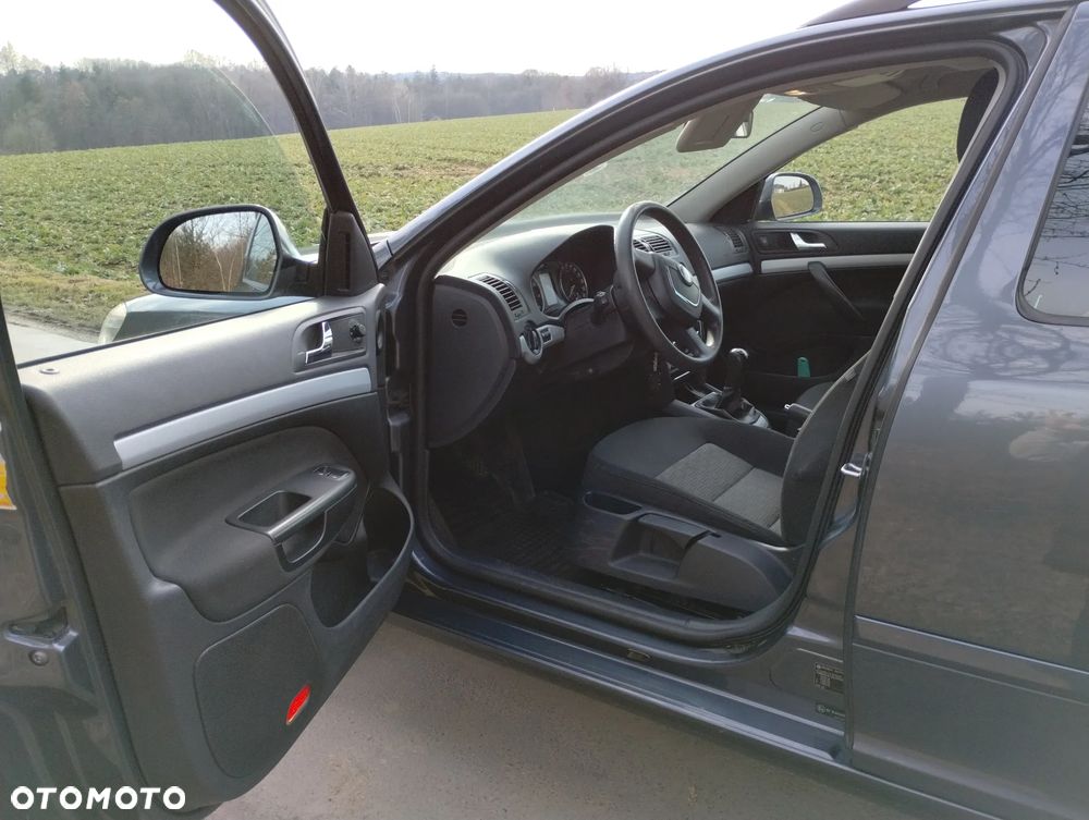 Skoda Octavia 1.6 - 11