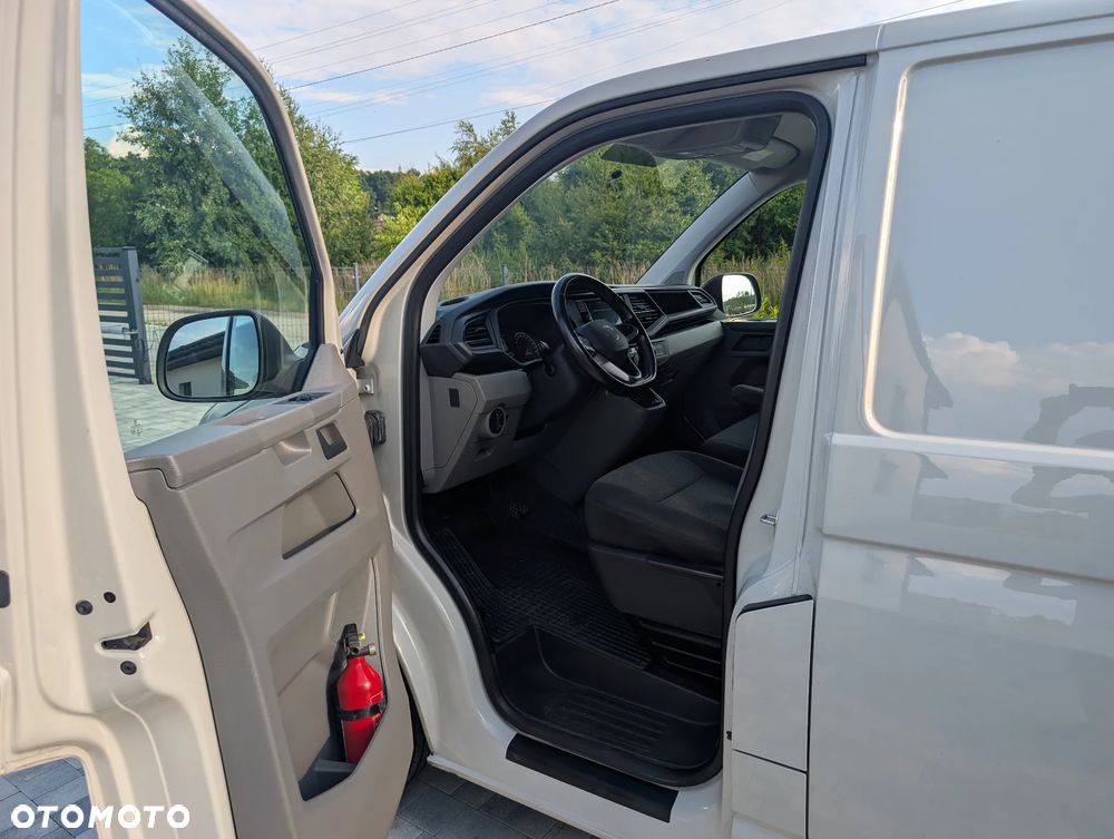 Volkswagen Transporter - 14