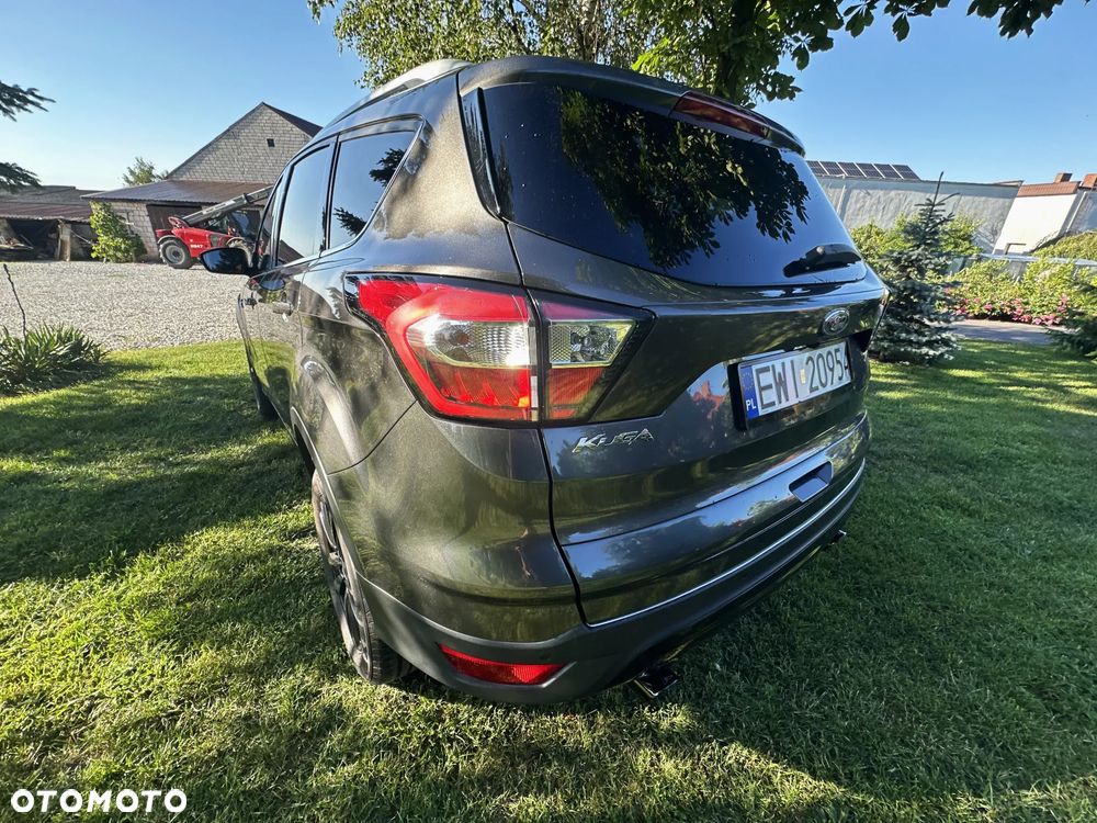 Ford Kuga 2.0 TDCi 2x4 Titanium - 13