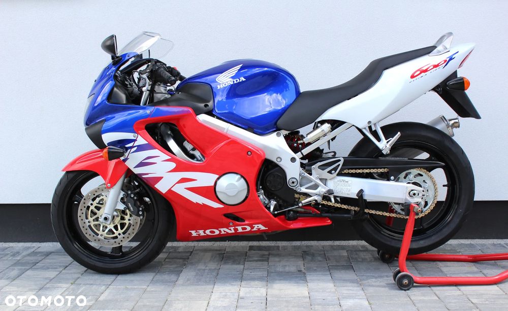 Honda CBR - 3