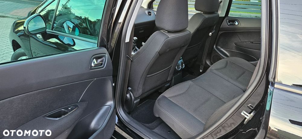 Peugeot 308 120 VTi Premium - 20