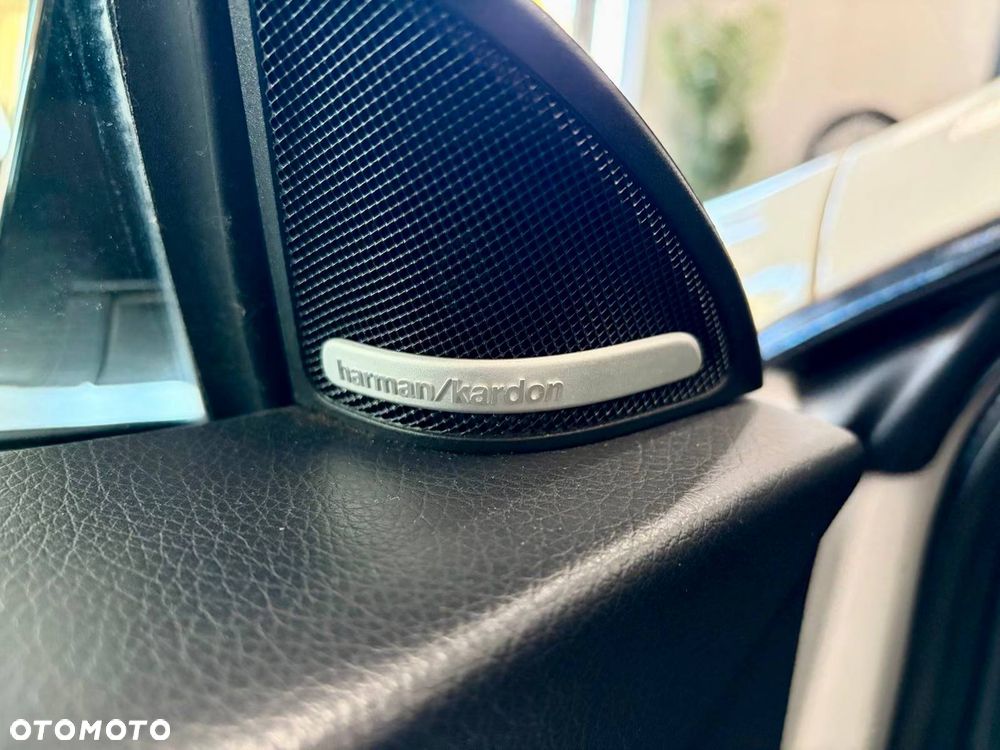 Mercedes-Benz CLA 220 4-Matic AMG Line - 14