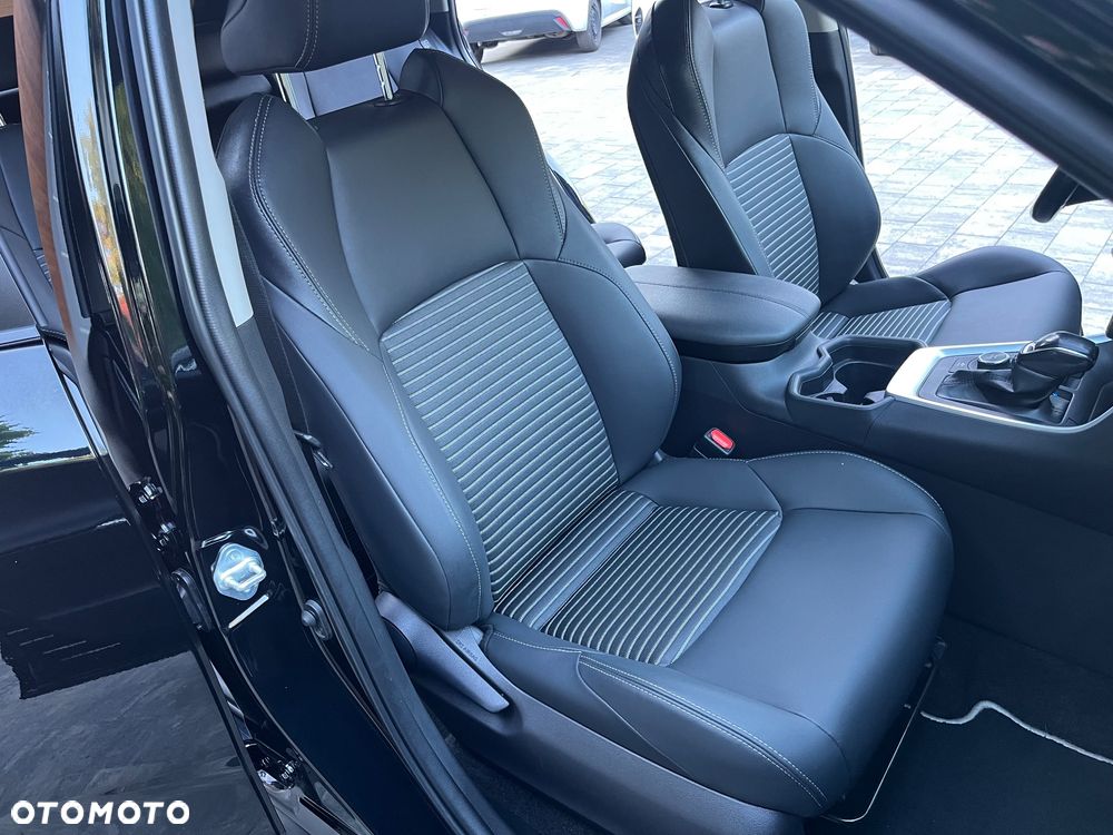 Toyota RAV4 - 13