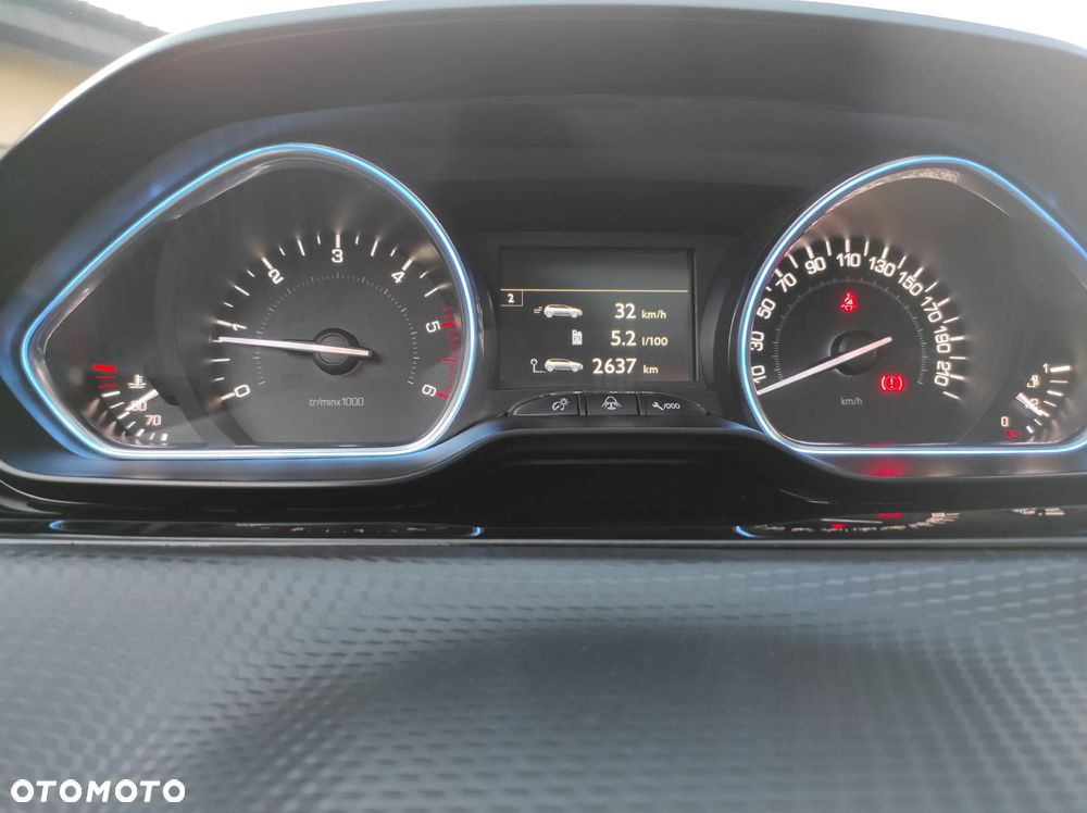 Peugeot 2008 1.6 BlueHDi Active S&S - 16