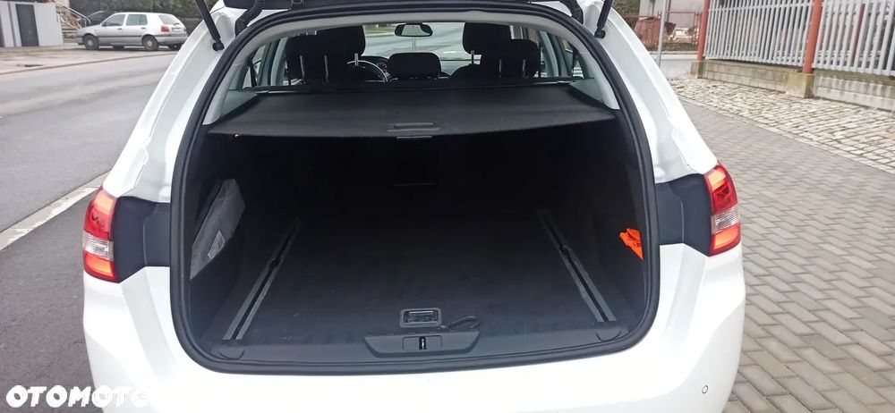 Peugeot 308 SW 1.2 PureTech GPF Allure Pack S&S EAT8 - 18