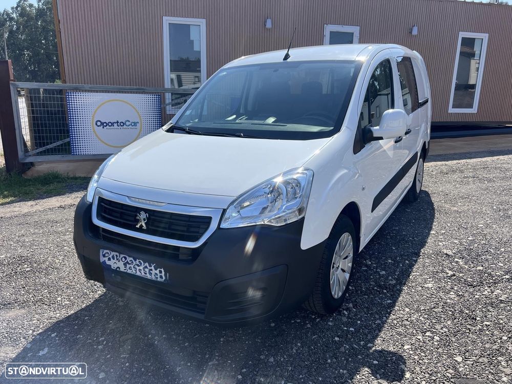 Peugeot e partner van eletrica longa 3 lugares bateria propria - 2