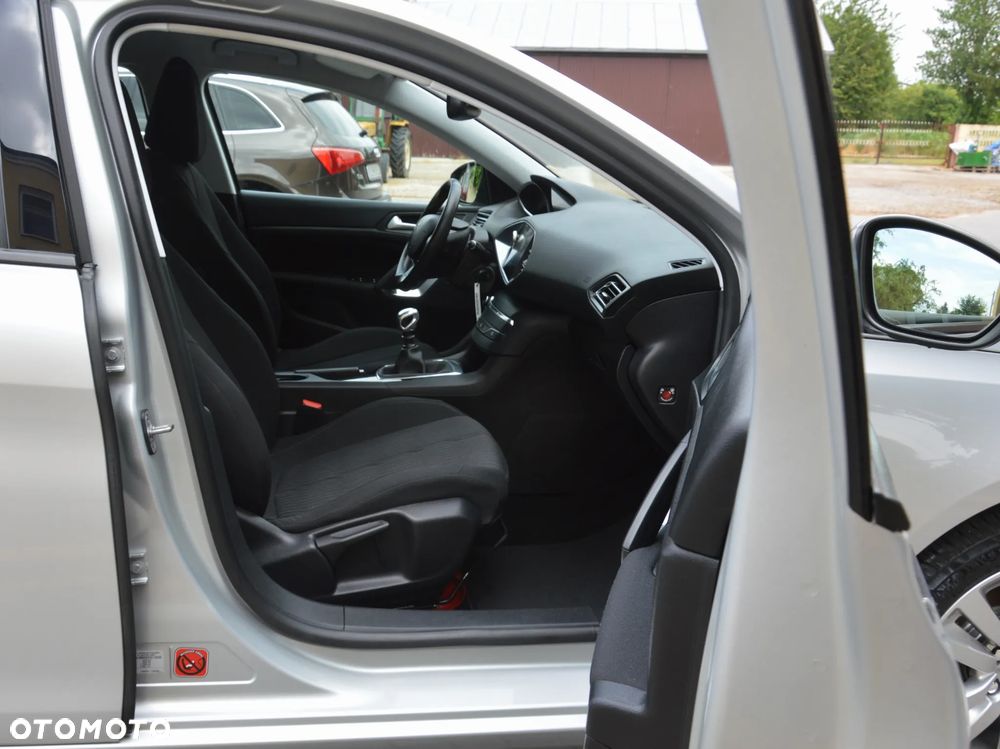 Peugeot 308 - 30