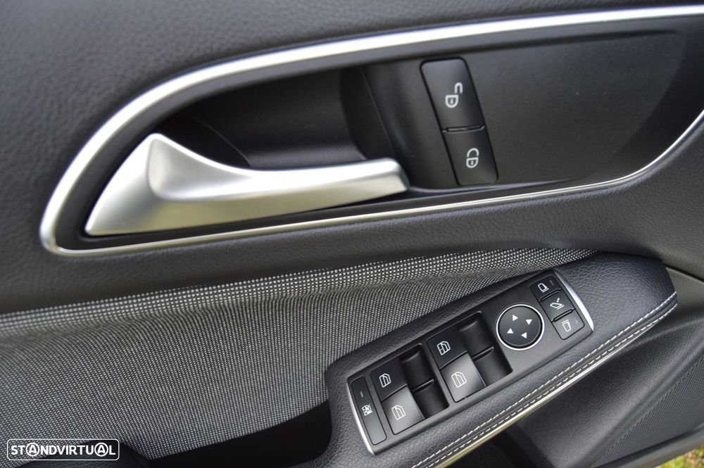 Mercedes-Benz A 160 d Activity Edition - 24