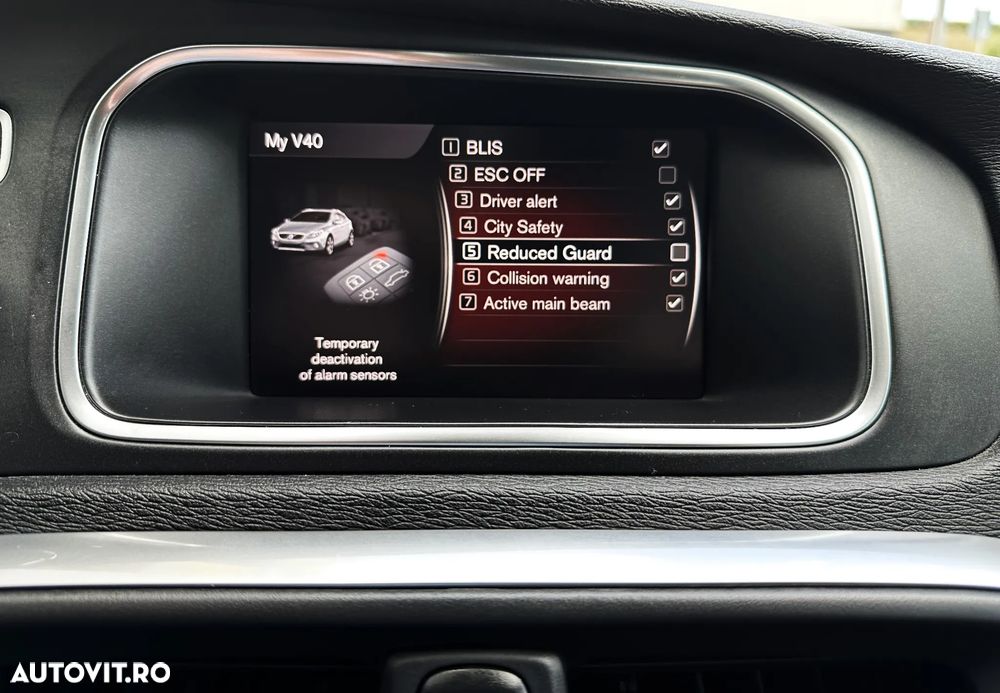 Volvo V40 D3 Aut Summum - 29