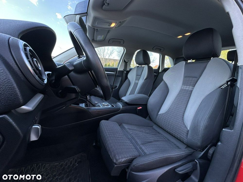 Audi A3 Sportback - 8