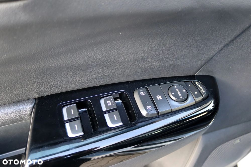 Kia Sportage 1.6 T-GDI AWD GT Line - 26
