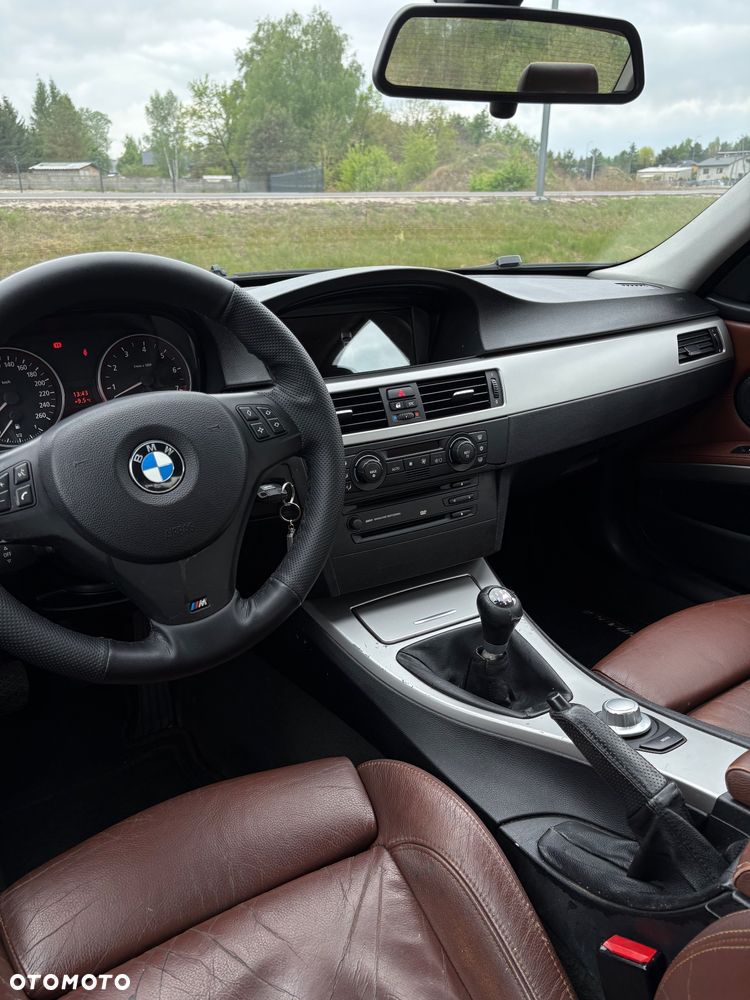 BMW Seria 3 325i - 8