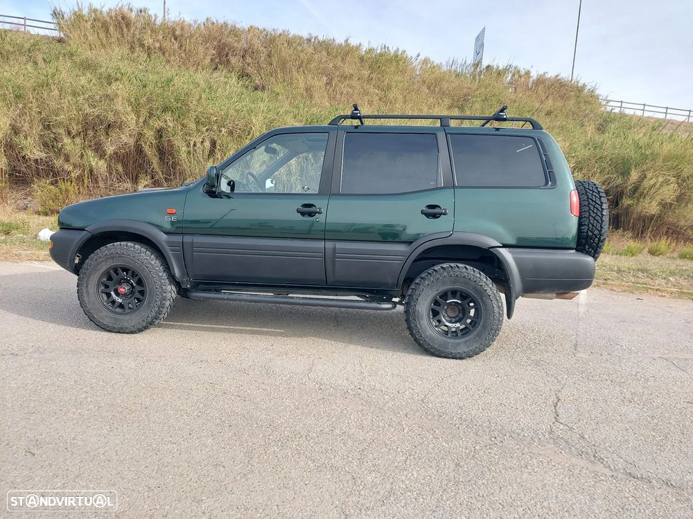 Nissan Terrano - 3