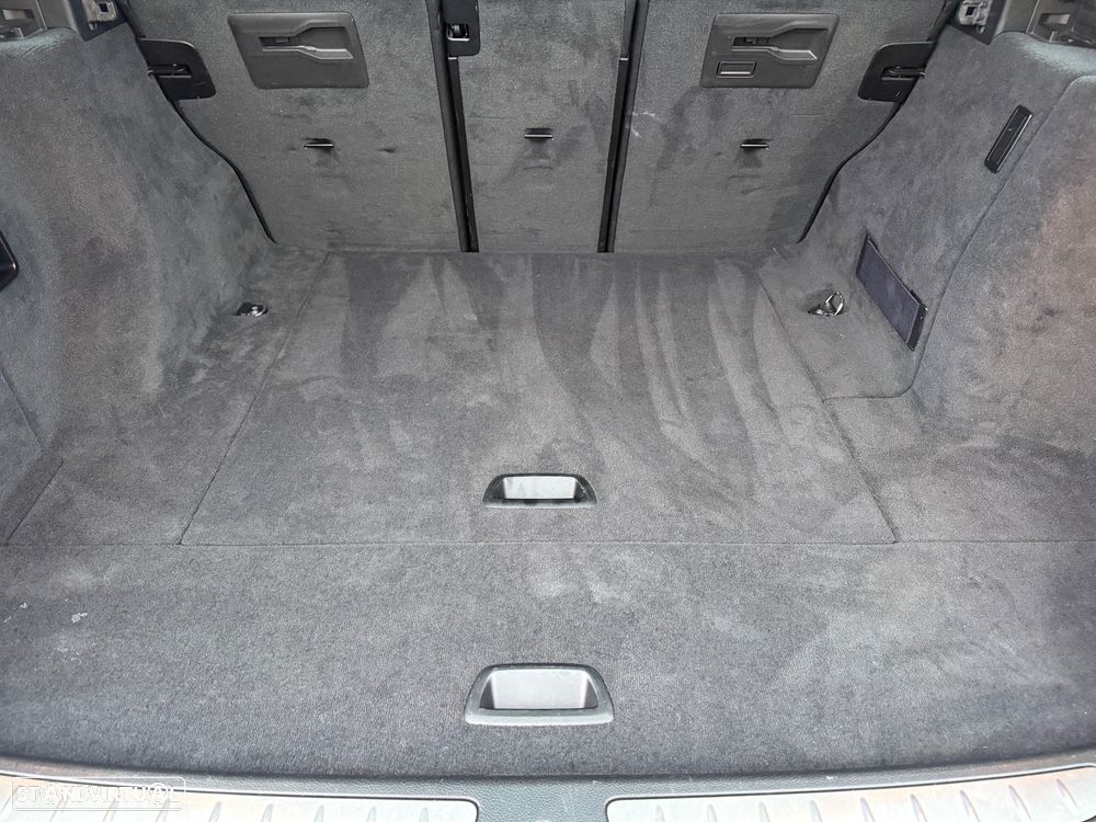 BMW 318 d Touring - 25