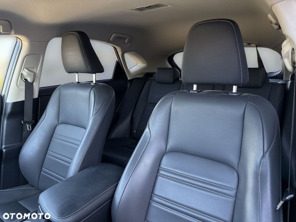 Lexus NX 300h F Impression AWD - 11