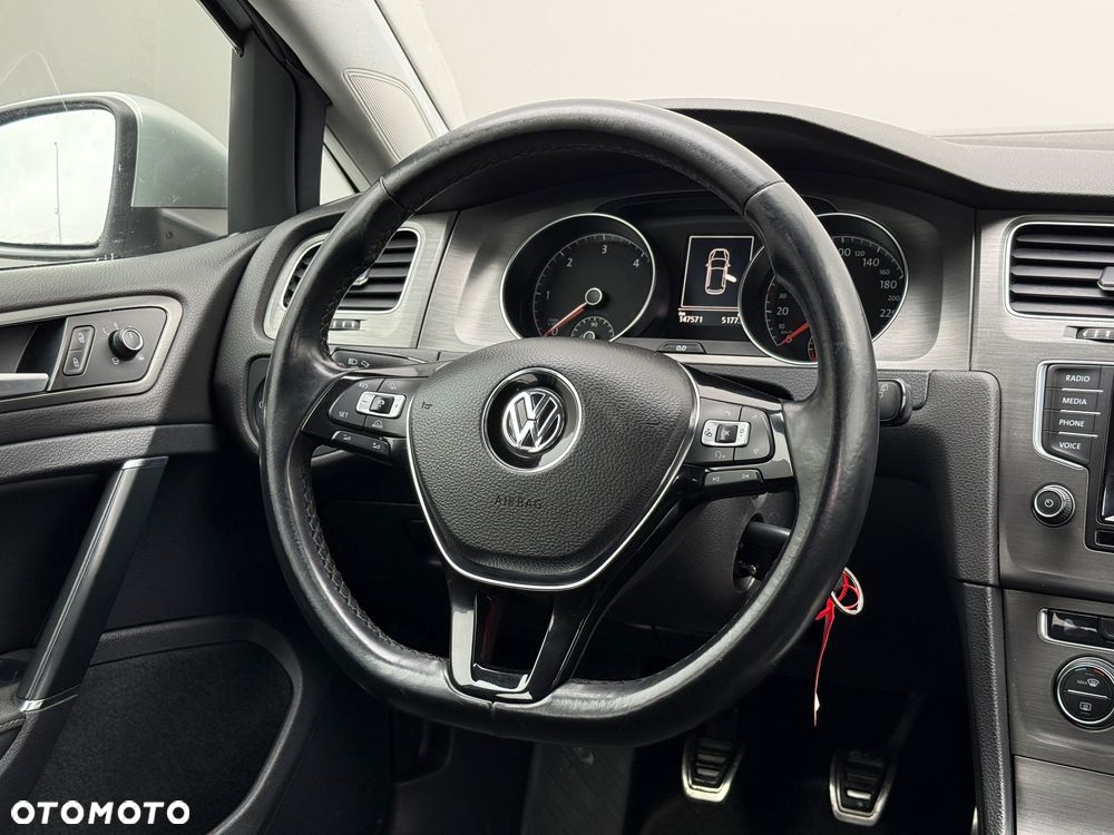 Volkswagen Golf - 13