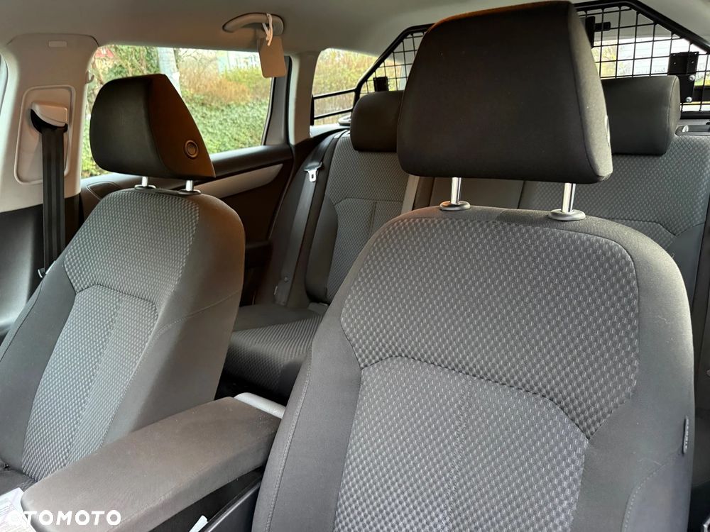 Volkswagen Passat 2.0 TDI DSG BlueMotion Technology Comfortline - 20