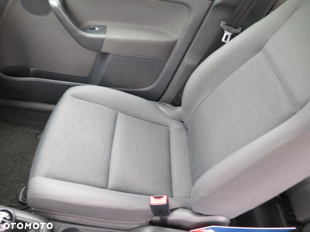 Volkswagen Golf Plus - 20