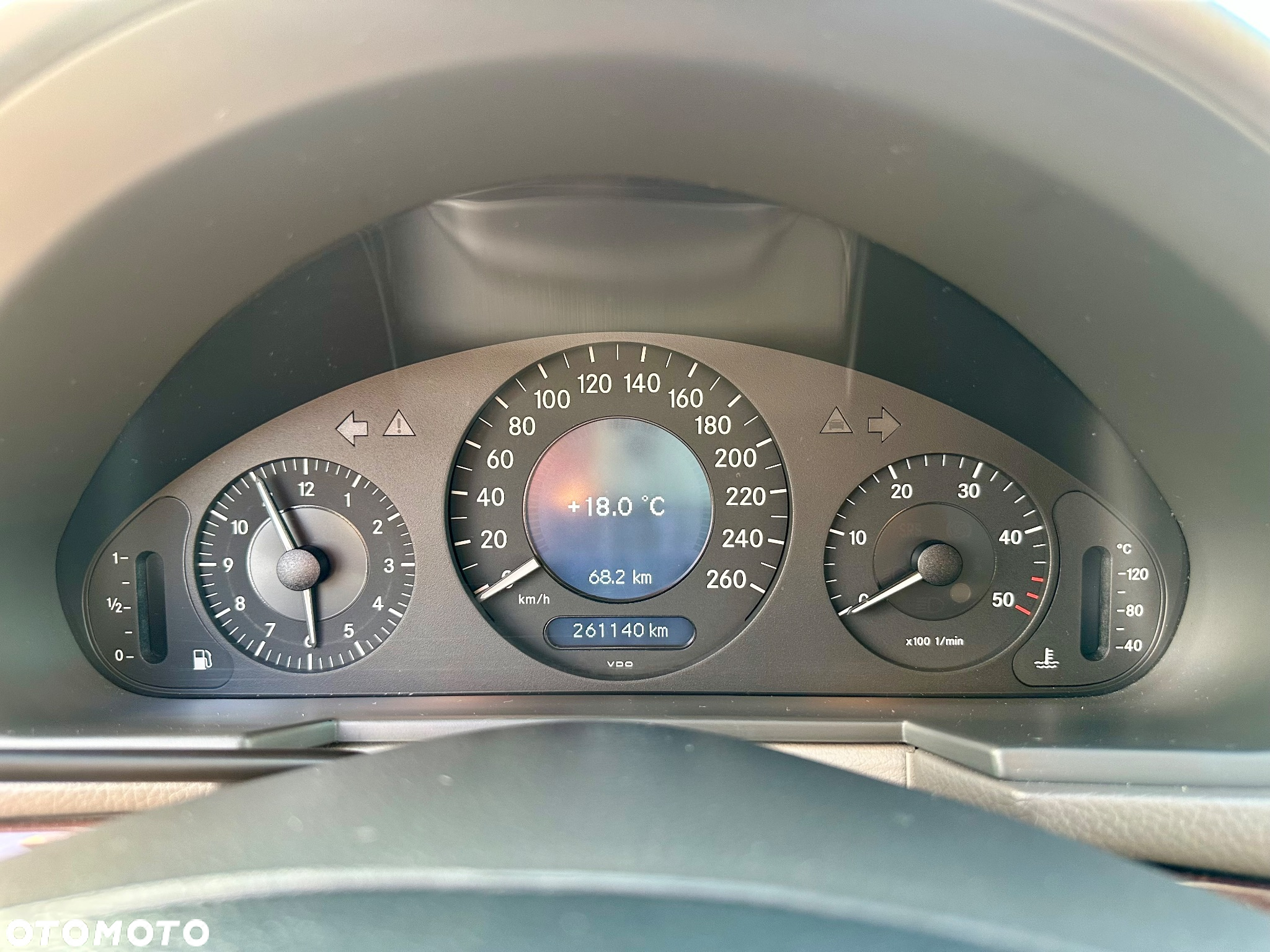 Mercedes-Benz Klasa E 200 CDI Classic - 23