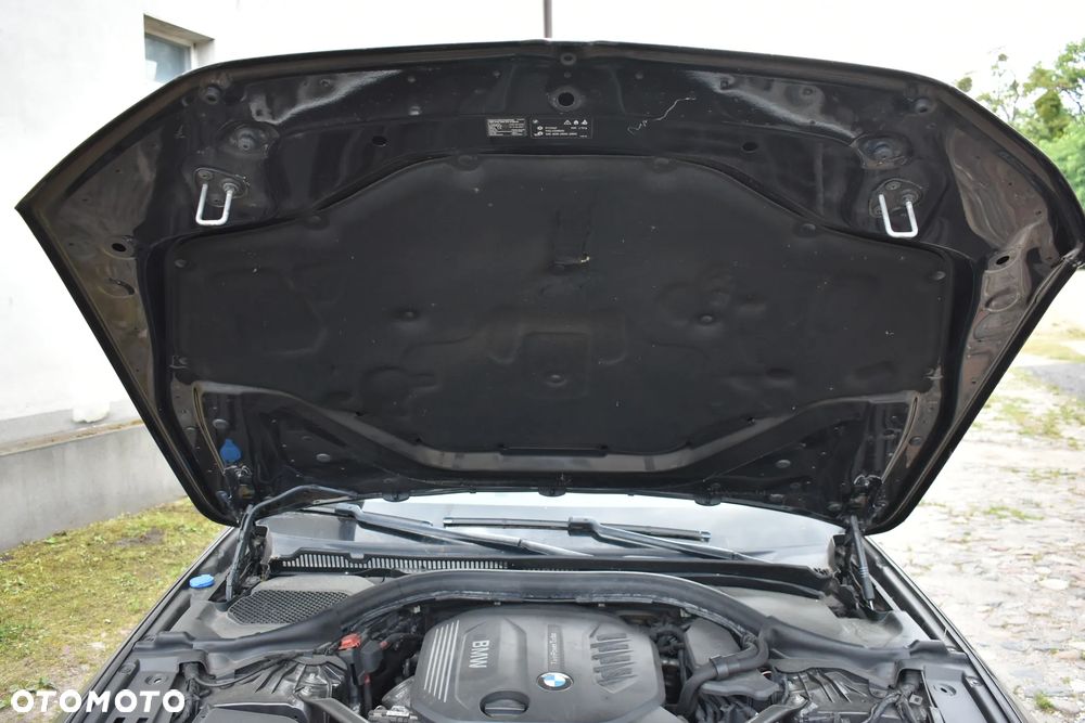 BMW Seria 5 525d Luxury Line - 13