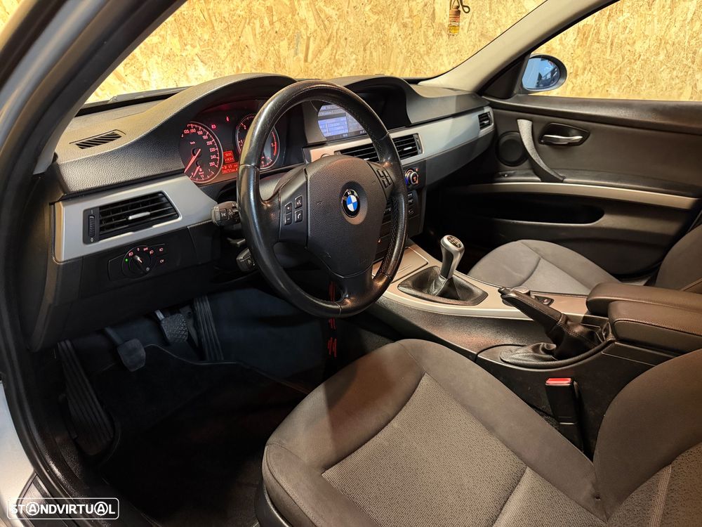 BMW 320 d Navigation - 7