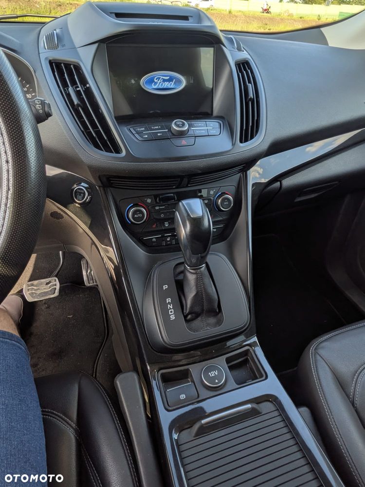 Ford Kuga 1.5 EcoBoost 4x4 Titanium - 24