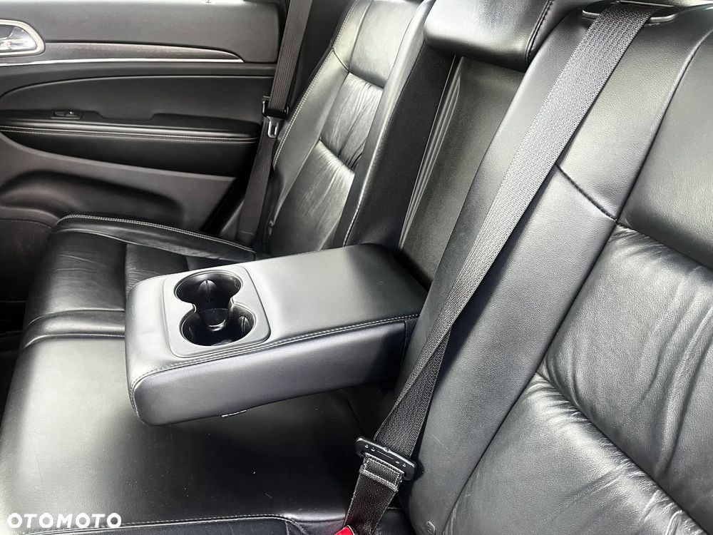 Jeep Grand Cherokee - 14
