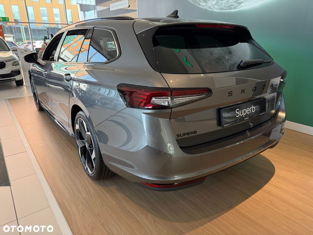 Skoda Superb 2.0 TSI Sportline DSG - 7