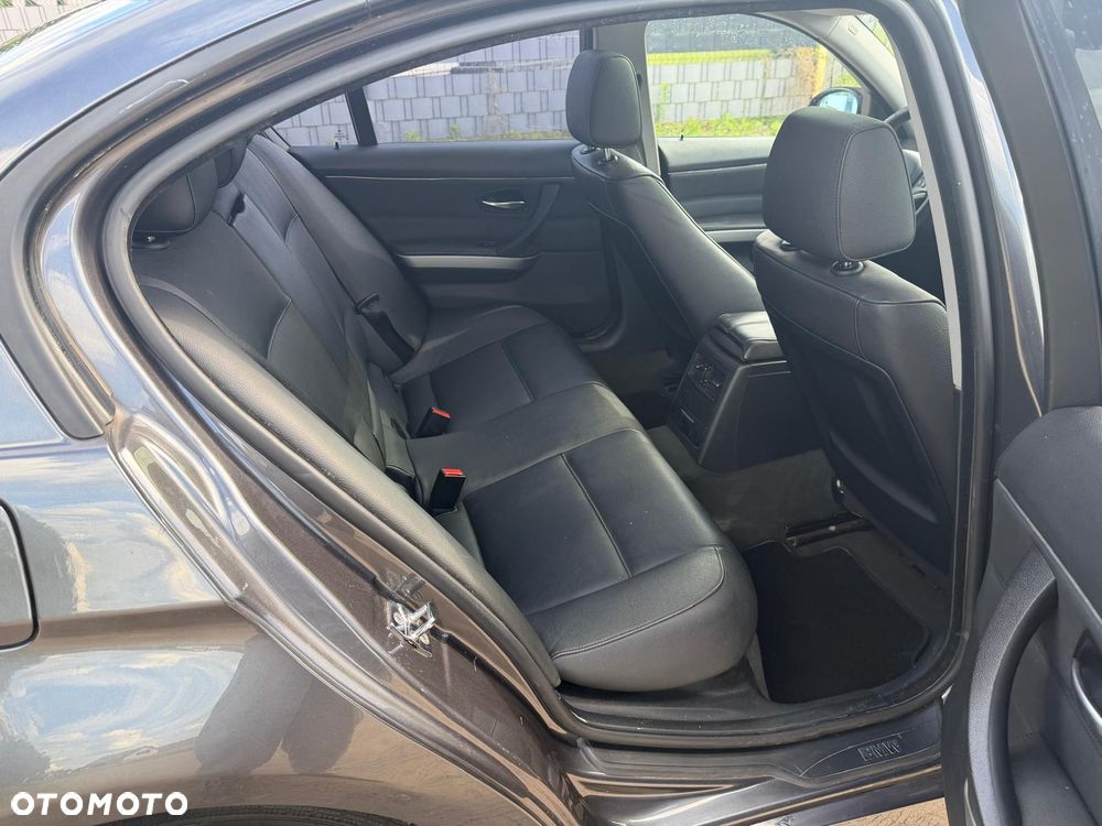 BMW Seria 3 320i Edition Lifestyle - 25