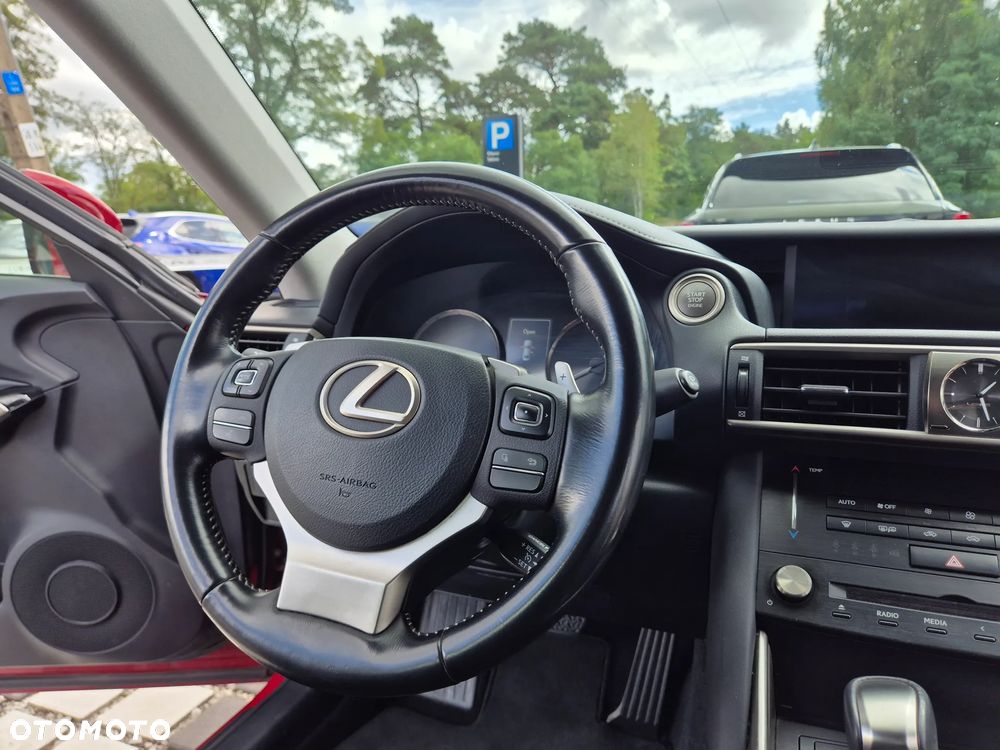 Lexus IS 200t / 300 Elegance - 20
